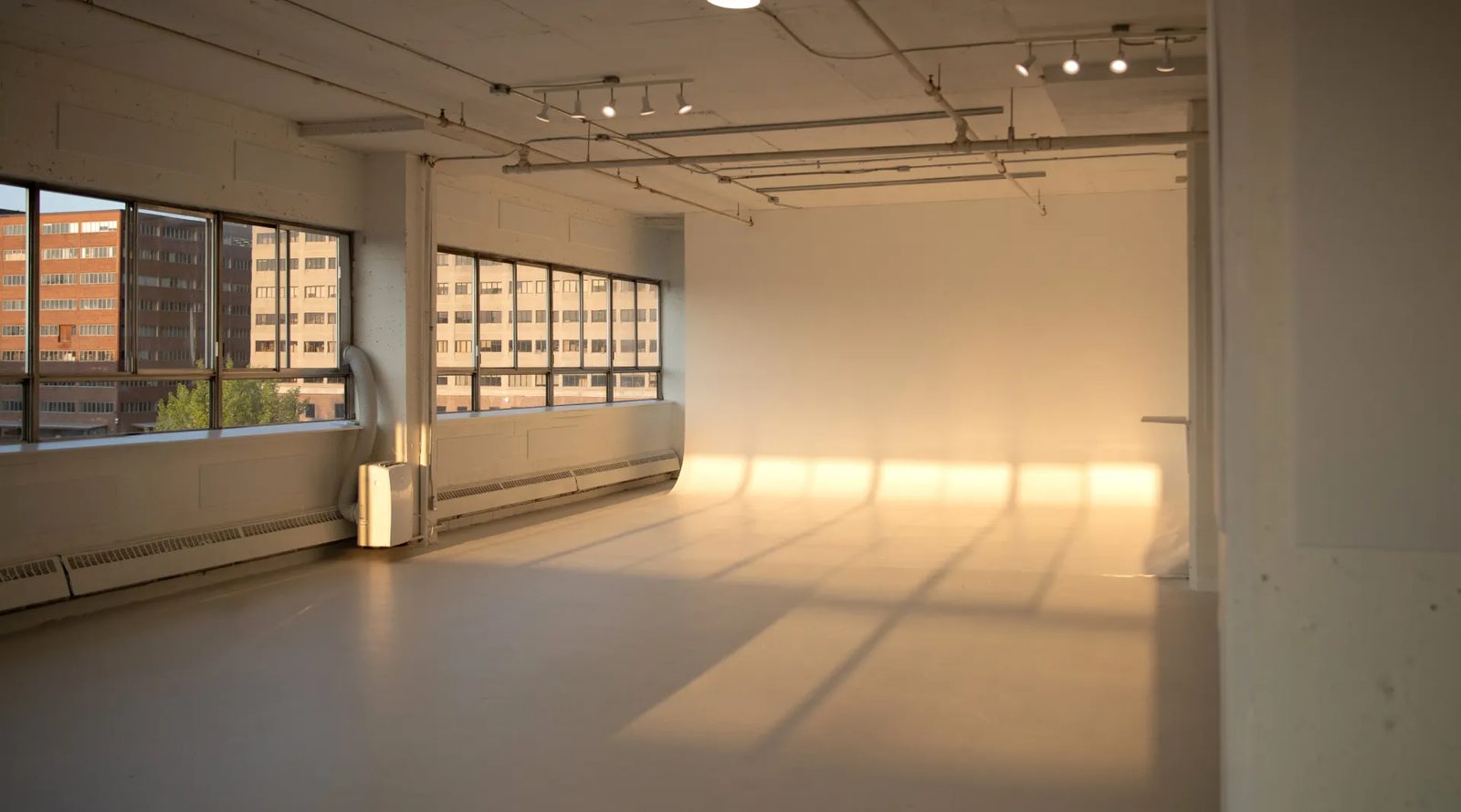 Summer Camp Studios, Cyclorama